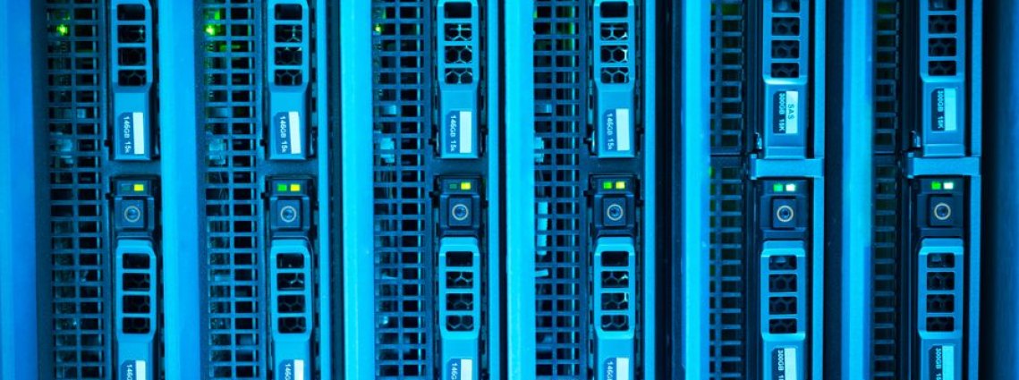 Um sistema de backup de dados corporativos em funcionamento