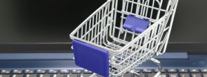 Comparação entre loja virtual e site institucional