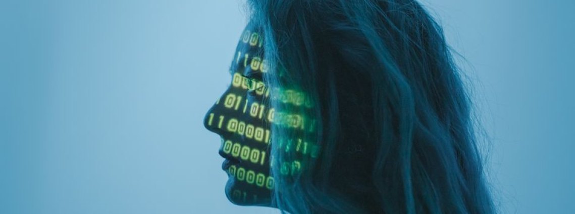 Representação da inteligência artificial aplicada à análise de dados em um ambiente empresarial.